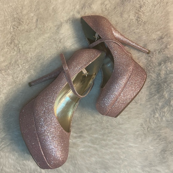 Glitter in pinks! Steven madden size 8.5 - Picture 3 of 5
